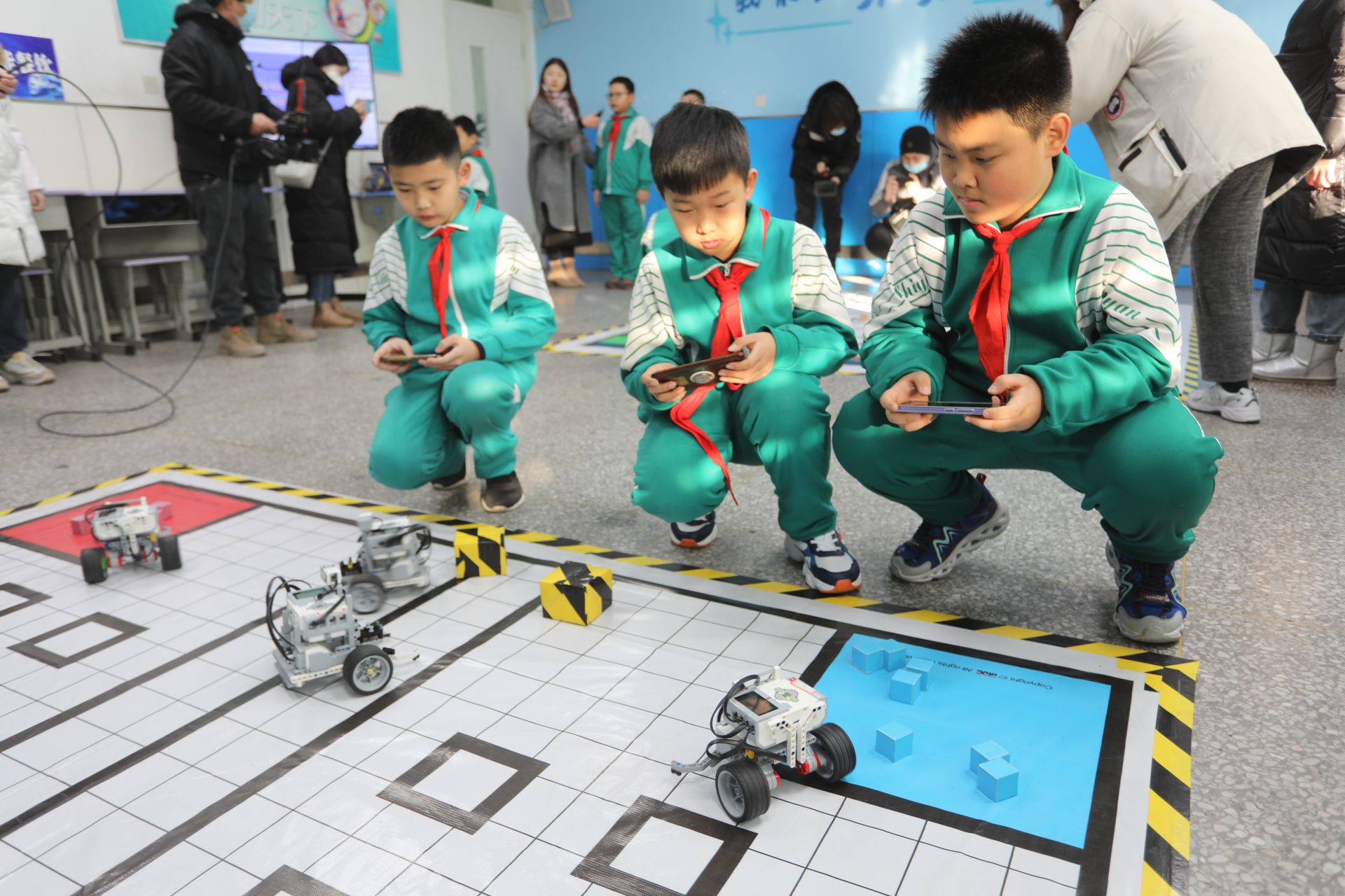 英伟达(NVDA.US)与安森美(ON.US)合作推动800V DC电源解决方案,助力AI数据中心发展